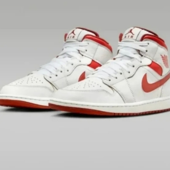 Air Jordan 1 Mid SE White/Dune Red/Sail/Lobster - Picture 1 of 10